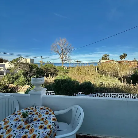 Beachfront Paradise By Gloove *