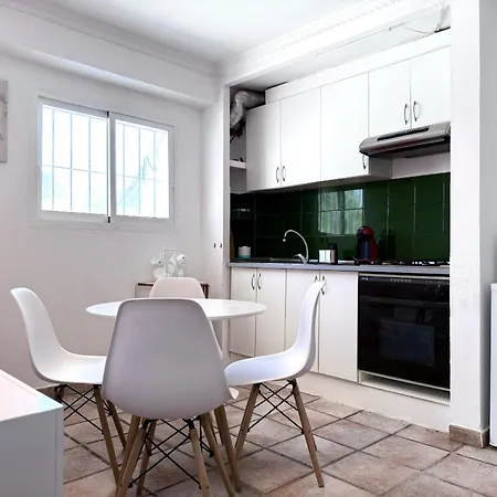 Beachfront Paradise By Gloove Appartement *